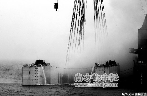 交通部救捞局局长:整体打捞方案仅是备选(图)