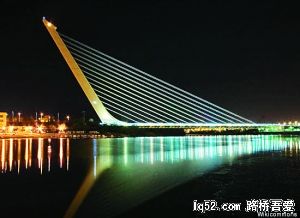 胡佛大桥　未建成已“吓人”