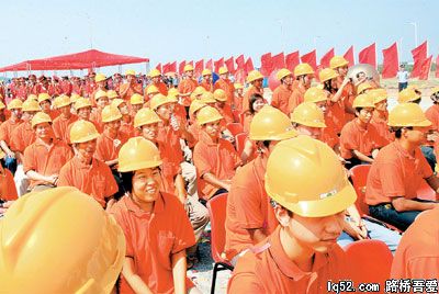 广深沿江高速公路深圳段动工