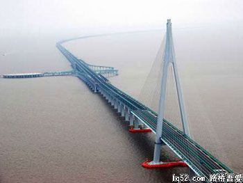 港珠澳大桥总体方案结束模型试验评标